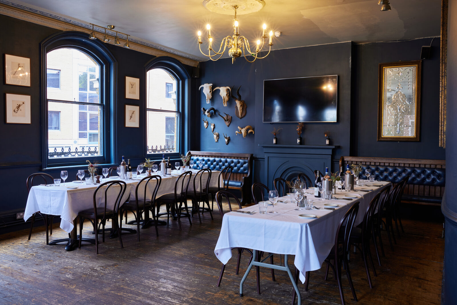 Upstairs private dining room